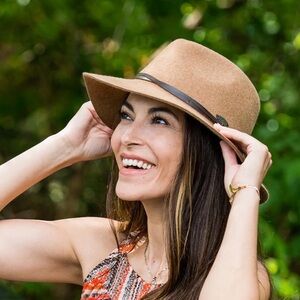 🐵 Wallaroo Aspen Camel Fedora Wool Hat